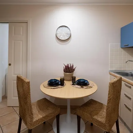 Serena's Tourist Apartamento