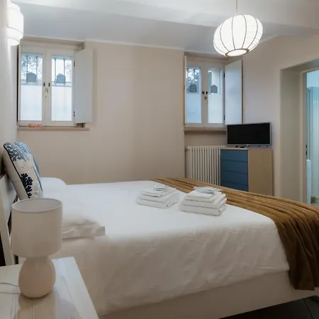 Serena's Tourist Apartamento